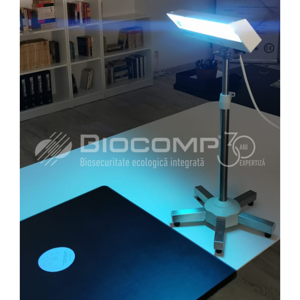 Dispozitiv de dezinfectie cu lumina ultravioleta UV-C (lampa UV-C) LBA 8W, cu montare pe ministativ